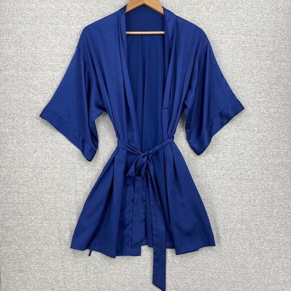 Victorias Secret Robe Womens Small/Medium Blue Silky Pockets Short Sleeve Tie - Picture 1 of 13
